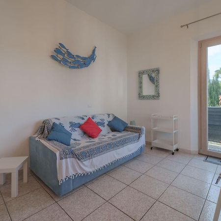Апартаменты Casa Marisol - Goelba Марина-ди-Кампо Экстерьер фото